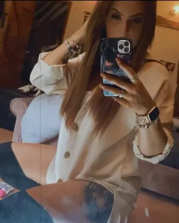 OnlyFans account  v_hatch avatar 1