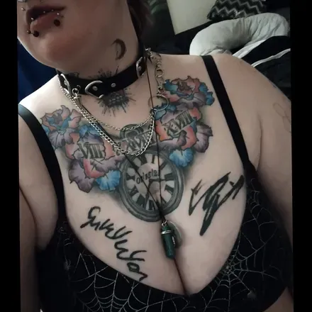 OnlyFans account  waveringheart avatar 1