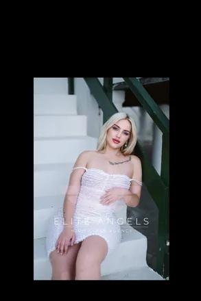 OnlyFans cuenta mamybarbiie header 2
