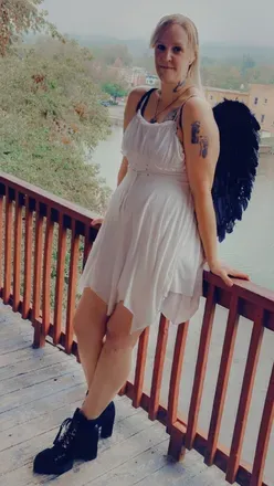 OnlyFans account  darkest_fairie avatar 1