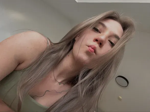 OnlyFans account  leevonie avatar 1