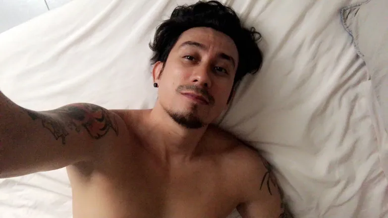 OnlyFans account  flaco_wuapoo header 2