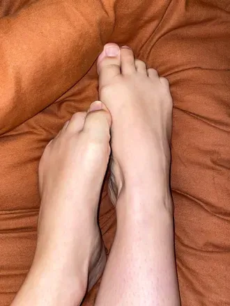 OnlyFans cuenta feetbyellaa avatar 1