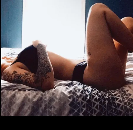 OnlyFans cuenta x.marissa.x header 2