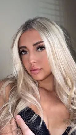 OnlyFans account  lizzbizz avatar 1