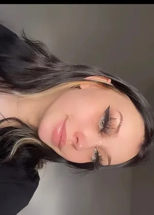 OnlyFans cuenta mrs.valenciano header 2