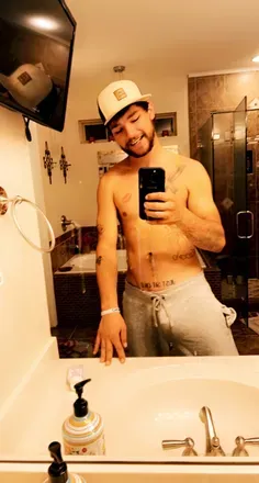 OnlyFans cuenta bluecollarboy9 header 2