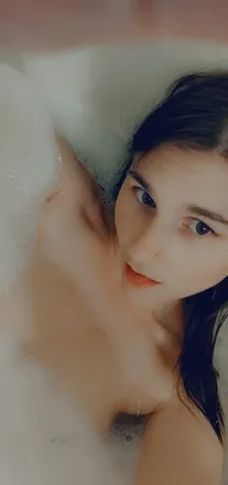 OnlyFans account  littlerebel1993 header 2