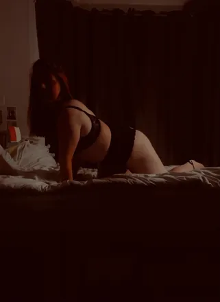 OnlyFans account  missbeatrixco header 2