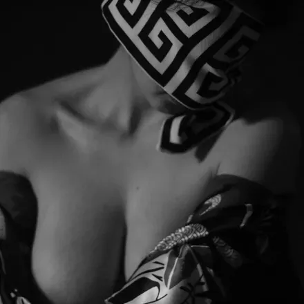 OnlyFans cuenta holypunica header 2