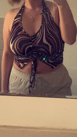 OnlyFans cuenta luckyclover2024 header 2