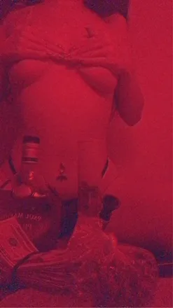 OnlyFans cuenta miyacarenn header 2