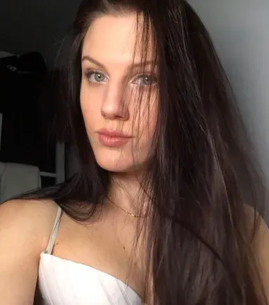 OnlyFans account  genevieve.rusakova avatar 1