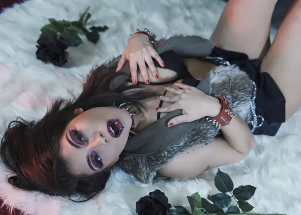 OnlyFans cuenta eternal_wolf_goddess3 header 2