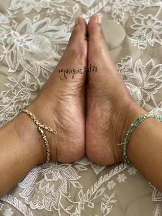 OnlyFans cuenta mybeautifulfeet30 header 2