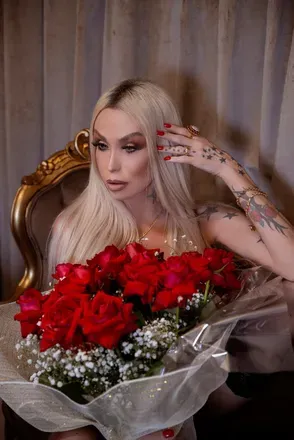 OnlyFans account  fabiolavoguel avatar 1