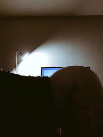 OnlyFans account  baldbaddie420 header 2