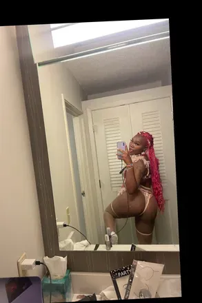OnlyFans cuenta nsfwqveen avatar 1