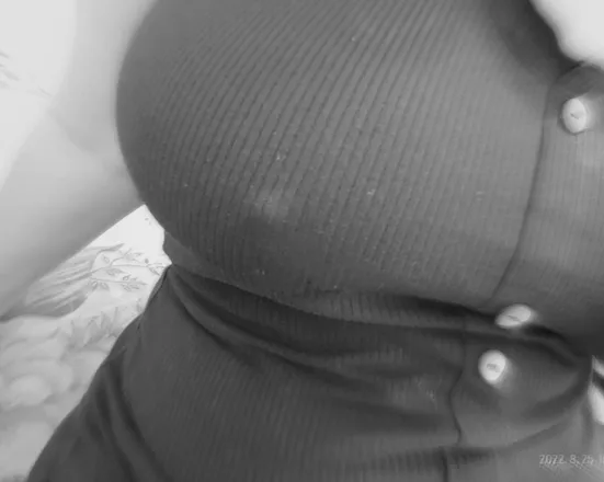 OnlyFans cuenta yiyi_uwu header 2