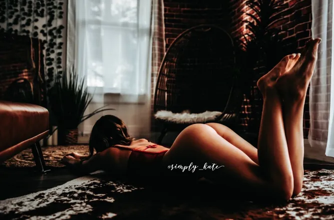 OnlyFans cuenta simply_kate header 2