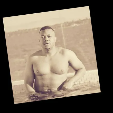 OnlyFans cuenta donrioo header 2