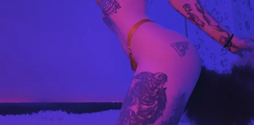 OnlyFans cuenta tanya_lws header 2