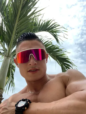 OnlyFans account  luisgiraldo21 header 2