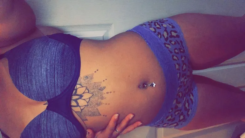 OnlyFans cuenta mamijuju header 2
