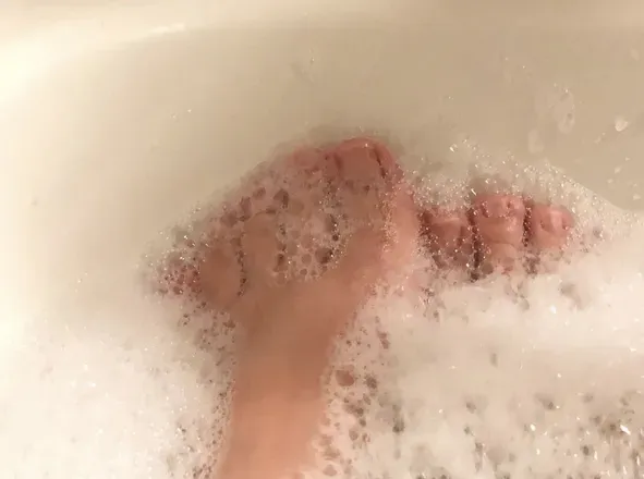OnlyFans cuenta michellestoes header 2