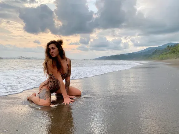 OnlyFans account  tenfourkitty header 2