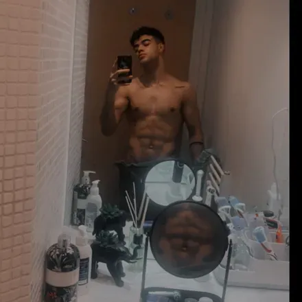 OnlyFans cuenta vogueboy avatar 1