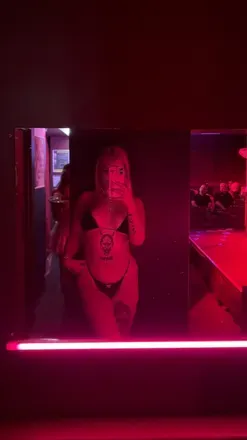 OnlyFans account  viennababyx avatar 1