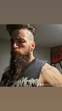 OnlyFans cuenta anarchyviking69 avatar 1
