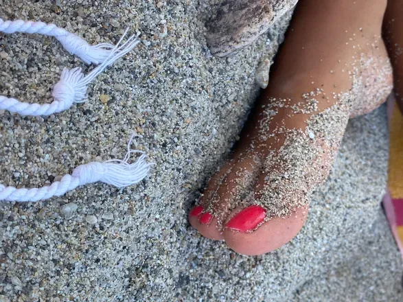 OnlyFans cuenta naughtyfeet3 header 2