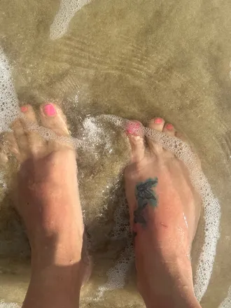 OnlyFans account  springchick23 header 2