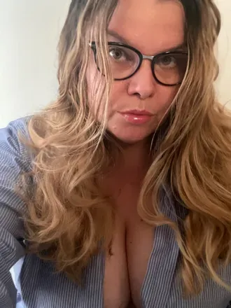 OnlyFans cuenta zorarhae avatar 1