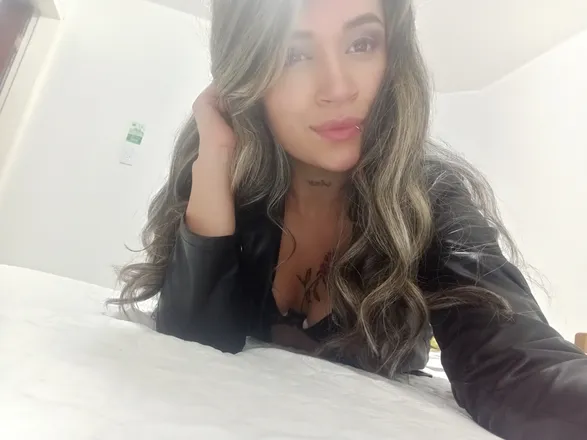 OnlyFans cuenta jennrojas header 2