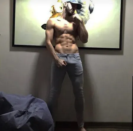 OnlyFans cuenta nakedgamervip avatar 1