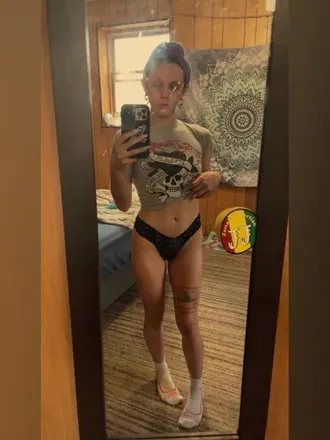 OnlyFans cuenta caressmecait avatar 1