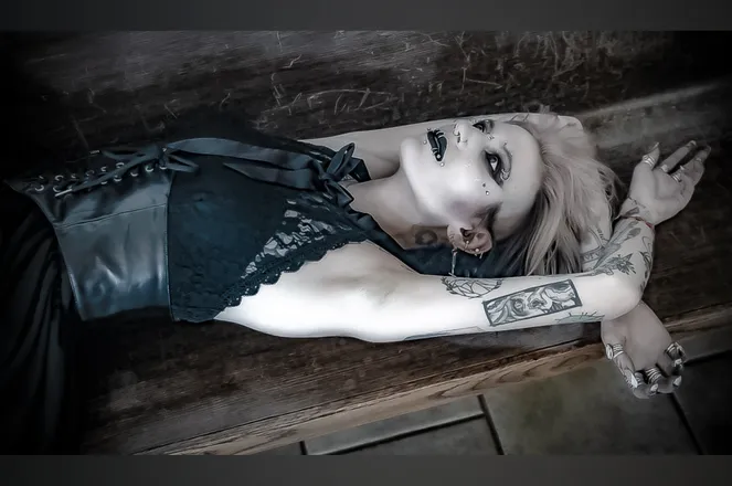 OnlyFans cuenta wraithgoddess header 2