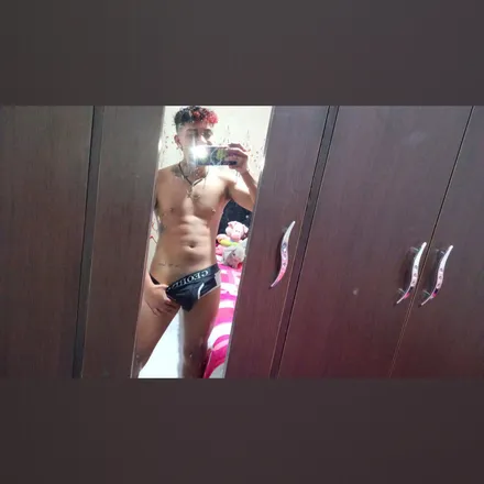 OnlyFans cuenta ianquinter01 previous_avatars_1 3