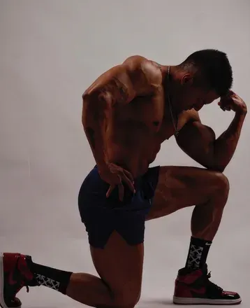 OnlyFans cuenta alektrainer avatar 1