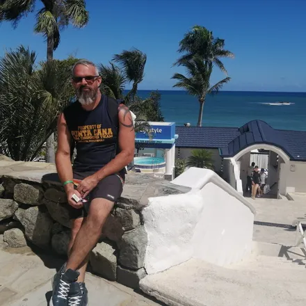 OnlyFans cuenta crisssimon header 2