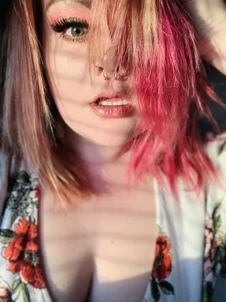 OnlyFans cuenta winterweedbabe header 2