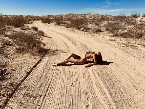 OnlyFans cuenta bella_44 header 2