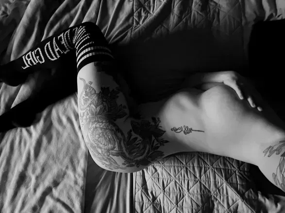 OnlyFans cuenta thosewhiskeykisses header 2