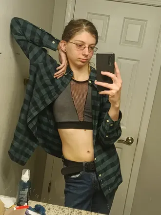 OnlyFans cuenta shesaliceiguess avatar 1