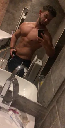 OnlyFans cuenta spennas header 2
