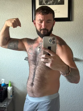 OnlyFans account  rickyricard0 header 2