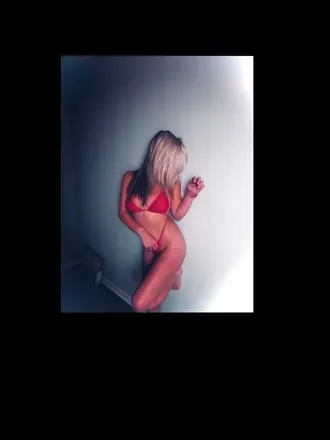 OnlyFans cuenta emeryrose222 header 2